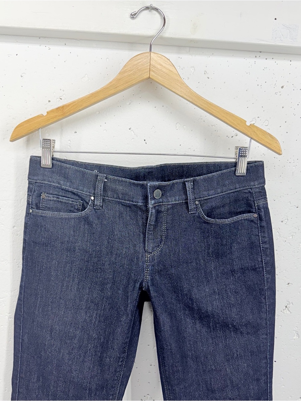 Ann Taylor Women’s size 4 Modern Fit Slim Straight Dark Wash Jeans - Picture 3 of 11
